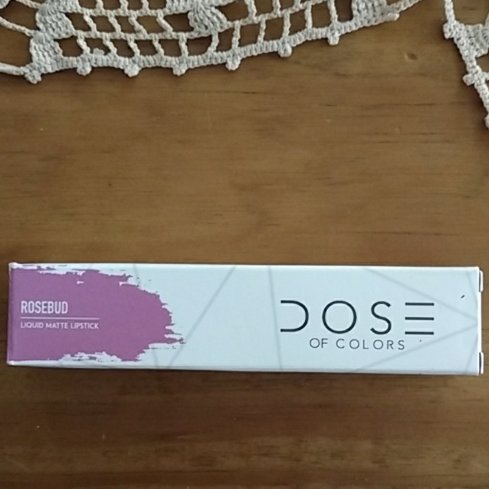 Liquid matte lipstick